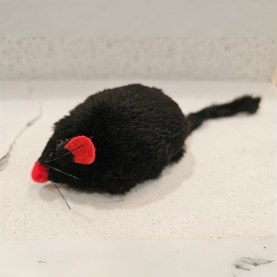 Purrfect Paws Cat or Kitten Toy - Vibrating Mouse - Just Pull & Pounce Perfectly Pawesome Purrfect Paws Cat or Kitten Toy - Vibrating Mouse - Just Pull & Pounce Perfectly Pawesome